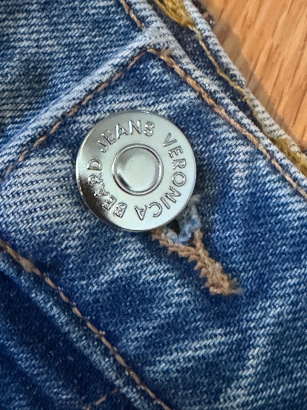 Veronica Beard Ryleigh High Rise Slim Straight Denim Size 28 in Blue Mist - Picture 4 of 7